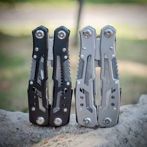 Vente flash - Nouvelle conception - Pince multifonction pliable en acier métallique portable pour l'extérieur - 14 fonctions - Verrouillage sécurisé - Étanche - Pour le camping - Product Image 5