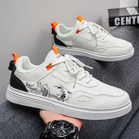 Chaussures pour hommes de style rétro, fabrication OEM, chaussures de skate respirantes en cuir PU pour l'automne, baskets décontractées polyvalentes pour étudiants