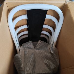 Sillas <span class=keywords><strong>de</strong></span> café Bistro apilables modernas industriales <span class=keywords><strong>de</strong></span> bajo <span class=keywords><strong>precio</strong></span> sillas <span class=keywords><strong>de</strong></span> comedor <span class=keywords><strong>de</strong></span> hierro <span class=keywords><strong>de</strong></span> Metal fuerte con respaldo alto para exteriores - Product Image 6