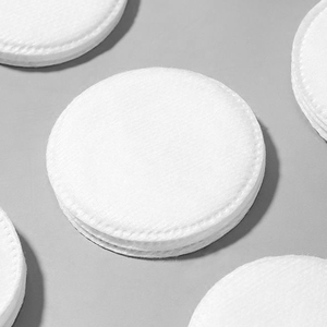 Discos desmaquillantes de algodón orgánico desechables, suaves y absorbentes, cuadrados y redondos, para limpieza facial. - Product Image 4