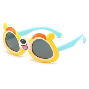 FANXUN83020 نظارات شمسية للجنسين للأطفال أنيقة تصميم دب بني من السيليكون الناعم وعدسات مستقطبة UV400 حامي Tac