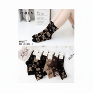 Calzini da donna in cotone traspirante stile giapponese con ricamo a strisce cartoni animati con cuori stampati uno adatto a tutti per la primavera inverno - Product Image 1