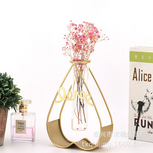 Seeking Excellence Glass Star Vase With Metal <b>Frame</b> For Flower Arrangement Decorative Home Gift - Product Image 4
