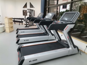 Bicicleta Estática Multifuncional de Alta Resistencia con Pantalla LED, Inclinación Automática, Motor de 7.0HP, Velocidad de 1-20km/h, HS-8980 - Product Image 4