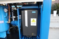 Compresseur d'air à vis lubrifié à aimant permanent, refroidi par air, avec moteur et roulement, 15 kW, 16 bars, alimentation CA pour machine de découpe laser à fibre