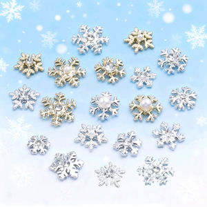 Adornos de uñas con copos de nieve navideños, decoración de diamantes de imitación brillantes de lujo para uñas postizas, manicura DIY, venta al por mayor - Product Image 1