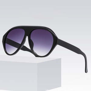 Nouvelles lunettes de soleil polarisées de luxe à monture large et confortable, style europé<span class=keywords><strong>en</strong></span> et américain, pour hommes et femmes, protection UV. - Product Image 3