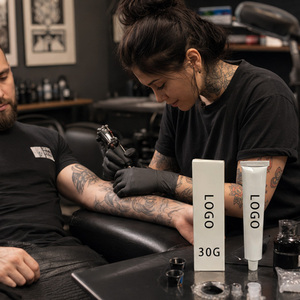 Bálsamo para Tatuajes de Alta Pureza, Tamaño Compacto, Logotipo Personalizado, Previene la Formación de Crostas, para Tatuajes de Cejas y Labios en Estudio - Product Image 5