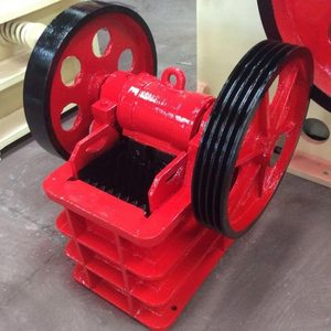 Trituradora de mandíbula eléctrica de bajo costo para minería de canteras, equipo de trituración de piedra trituradora de agregados con componente de motor central - Product Image 3