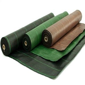 Film de paillis agricole <span class=keywords><strong>Anti</strong></span> UV tissé en plastique barrière contre les mauvaises herbes feuille de couverture du sol - Product Image 1