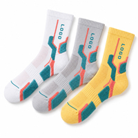 Chaussettes de sport professionnelles personnalisées avec logo, chaussettes de sport à coussinets doux pour la performance en entraînement