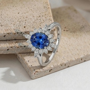 Bague halo en saphir bleu en argent sterling, bague de fiançailles en saphir ovale, bague halo vintage en diamant, cadeau pierre de naissance de septembre pour - Product Image 4