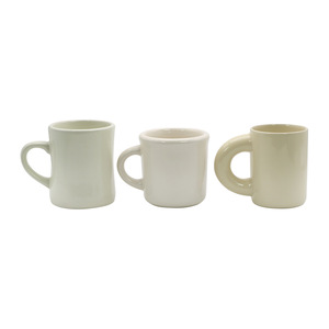 Ceramic <b>Mugs</b> White 301-400ml Microwave Safe <b>Reusability</b> Hotel Supplies Guest Room Accessories - Product Image 1