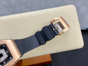 Montre mécanique automatique de luxe et élégante pour femme, étanche, squelette, en forme de lèvres, avec réserve de marche - Product Image 3