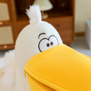Logo personalizzato pellicano bambole di peluche di peluche di uccelli dal becco grande giocattoli di peluche grandi boccali uccelli gettare cuscino decorazione cuscino - Product Image 3