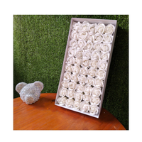 Vente directe d'usine, prix bas, savon aux roses, 50 pièces, Buchete Flori, Flori artificiel, De Sapun