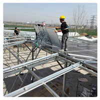 Nouvel élévateur de panneaux photovoltaïques solaires électriques télécommandé 15/25m avec treuil à câble, capacité de charge 160kg