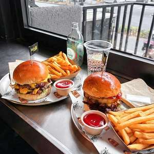 Custom Eco-Friendly <b>Food</b> Grade Greaseproof Coated <b>Paper</b> Packaging Sandwich Burger <b>Wrapping</b> <b>Paper</b> - Product Image 5