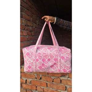 Bolsa de lona acolchada de algodón, hecha a mano, elegante, con estampado tradicional, ligera, duradera y espaciosa, para viajes, para hombre. - Product Image 2