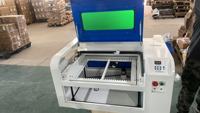 Machine de découpe laser CO2 50W refroidie par eau CNC 3 axes haute précision pour acrylique/plastique/métal/bois et plus