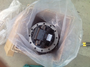 PC60-7 <span class=keywords><strong>final</strong></span> <span class=keywords><strong>drive</strong></span> <span class=keywords><strong>assy</strong></span> PC60 motore di traslazione per escavatore 201-60-73601 201-60-73101 dispositivo di traslazione - Product Image 5