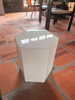 Table d'appoint hexagonale noire moderne en MGO, design élégant et brillant, table basse en béton, table d'appoint en ciment pour l'intérieur et l'extérieur