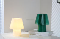 Lampe de table lumineuse moderne à led de haute qualité pour chambre à coucher de fabricant chinois