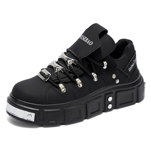 US 13 EUR 47 Baskets modernes à plateforme épaisse pour homme en cuir végétalien avec clous argentés, semelle légère en EVA, chaussures de mode urbaine streetwear - Product Image 2
