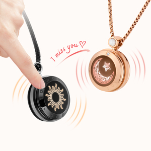 Colliers de couple <span class=keywords><strong>Totwoo</strong></span> Soleil et Lune en gros, collier intelligent d'amour vibratoire à distance - Product Image 1