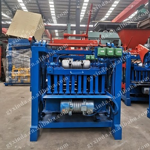 Macchina manuale per fabbricare blocchi di mattoni cavi in calcestruzzo ad alta efficienza - Product Image 3