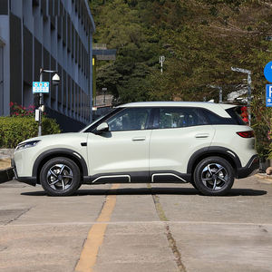 电池寿命长比亚迪元up 301 401千米FWD纯电动汽车 - Product Image 1