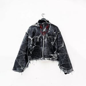 Fabricant de vestes, vente en gros de vestes en jean pour hommes personnalisées avec impression laser, fermetures éclair robustes et vestes vieillies - Product Image 2