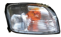 Kit carrosserie Pickup Partie carrosserie Lampe d'angle avant Phares latéraux Feux clignotants pour NISSAN D21 D22