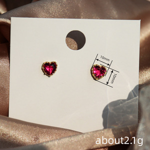 Orecchini a perno a forma di cuore da donna, stile dolce, per uso quotidiano, accessorio per l'orecchio, gioiello alla moda per outfit. - Product Image 3