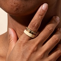Fenny Hochwertiger 18K PVD-Vergoldeter Breiter Ring Zweischichtig mit Zirkonia-Besatz Emaille Kühner Retro-Schmuck Edelstahl Großhandel