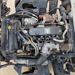 Camión Usado ISUZU 2017 4x2 Diésel 130 hp Cabina Sencilla <span class=keywords><strong>Caja</strong></span> Plana 4.2 M Capacidad de Carga 1-10 Toneladas Volante a Izquierda/Derecha Euro 4 - Product Image 6