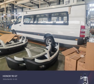 Minibus de tourisme spacieux haut de gamme 6,9 m 18 <span class=keywords><strong>places</strong></span> Euro <span class=keywords><strong>4</strong></span> Essence LHD&RHD pour transferts touristiques et de station-balnéaire - Product Image 5