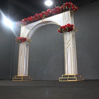 Blanc Élégant Arc de Mariage En Métal de Conception de Toile De Fond