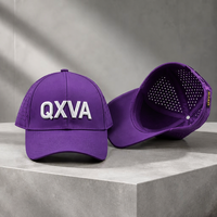 Commande en gros de chapeaux de golf OEKO TEX structurés en coton et polyester à bord incurvé et à boucle en plastique avec logo personnalisé