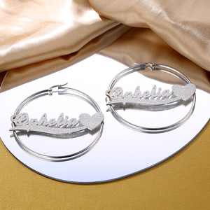 Pendientes con nombre personalizado, pendientes de Aro de acero inoxidable en forma de corazón, joyería de moda europea y americana para mujer, regalo para madre - Product Image 5