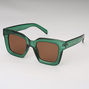 Nouveauté 2025 Lunettes de soleil unisexes tendance à monture carrée intégrale Protection UV400 Couleurs Pantone disponibles Certifiées CE Extérieur - Product Image 4