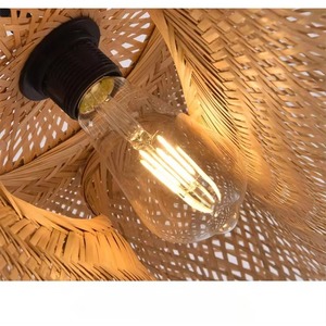 Lampada a Sospensione Decorativa in Bambù Intrecciato a Mano <span class=keywords><strong>Naturale</strong></span> <span class=keywords><strong>Lampadario</strong></span> in <span class=keywords><strong>Legno</strong></span> di Bambù Luce a Sospensione Creativa per Ristorante - Product Image 2