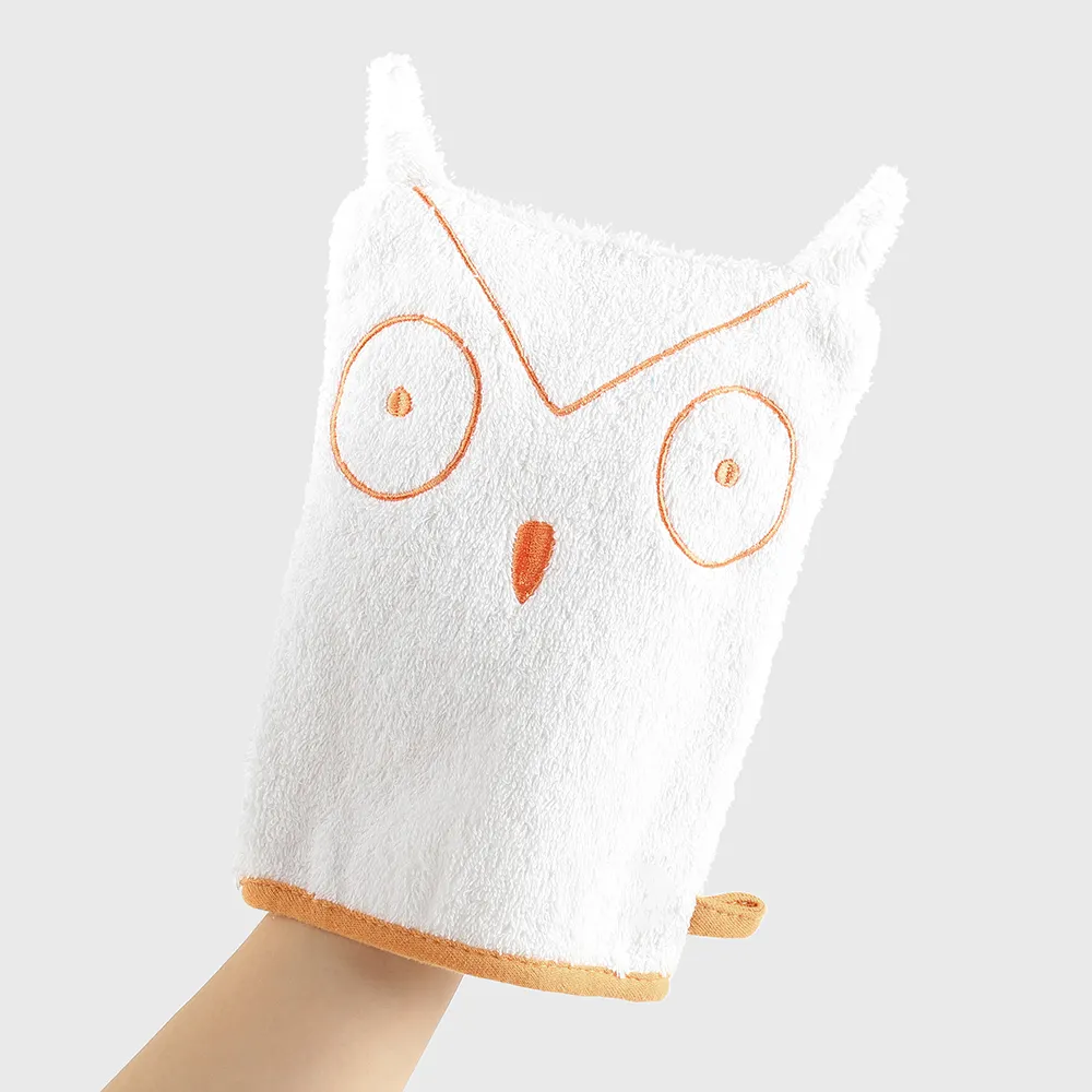 Customized Cute cartoon glove bath towel for baby cotton colors skin friendly soft and comfortable effective cleaning