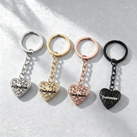 Ywyougang Ensemble de porte-clés avec médaillon cœur creux, 4 couleurs, porte-clés en métal avec insert photo, pendentif cœur, chaîne pour breloque de sac, cadeau