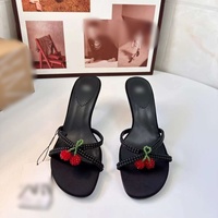 QuiteS 2025 Nouvelle Mode Talons Hauts Perles Pendentif Cerise Noirs Talons Aiguilles Ouverts à l'Arrière Chaussures pour Femmes
