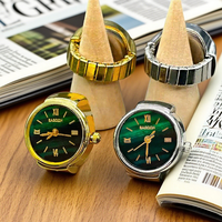 Montres en gros : Photos réelles, bagues tendance avec disque rond incrusté de strass roses, styles à la mode