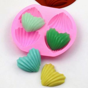 Moule à gâteau écologique en silicone sans BPA, forme coquillage à 4 cavités, pour bougies et savons, échantillon d'usine, OEM/ODM - Product Image 1