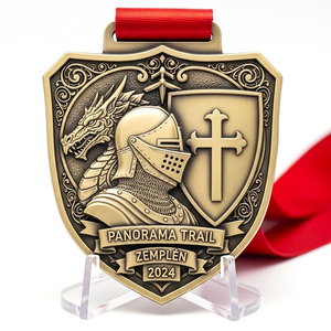 Médaille <span class=keywords><strong>du</strong></span> Marathon Les Légendes 42KM Or Antique Bordure Florale <span class=keywords><strong>Colibri</strong></span> pour Articles de Collection de Marathon et Récompenses de Fin de Course - Product Image 1