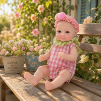 Poupée Reborn en Silicone Intégral de 8 Pouces, Éveillée, Yeux Ouverts, Combinaison à Carreaux Roses, Chapeau à Pompons, Poupée Nouveau-né pour Jeu d'Imitation