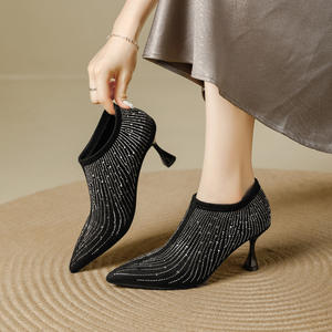 Zapatos de Tacón Delgado con Punta Cuadrada Negra, Adornados con Pedrería, de Satén, Elegantes y a la Moda para Mujer, Ideales para Bodas de Verano - Product Image 5